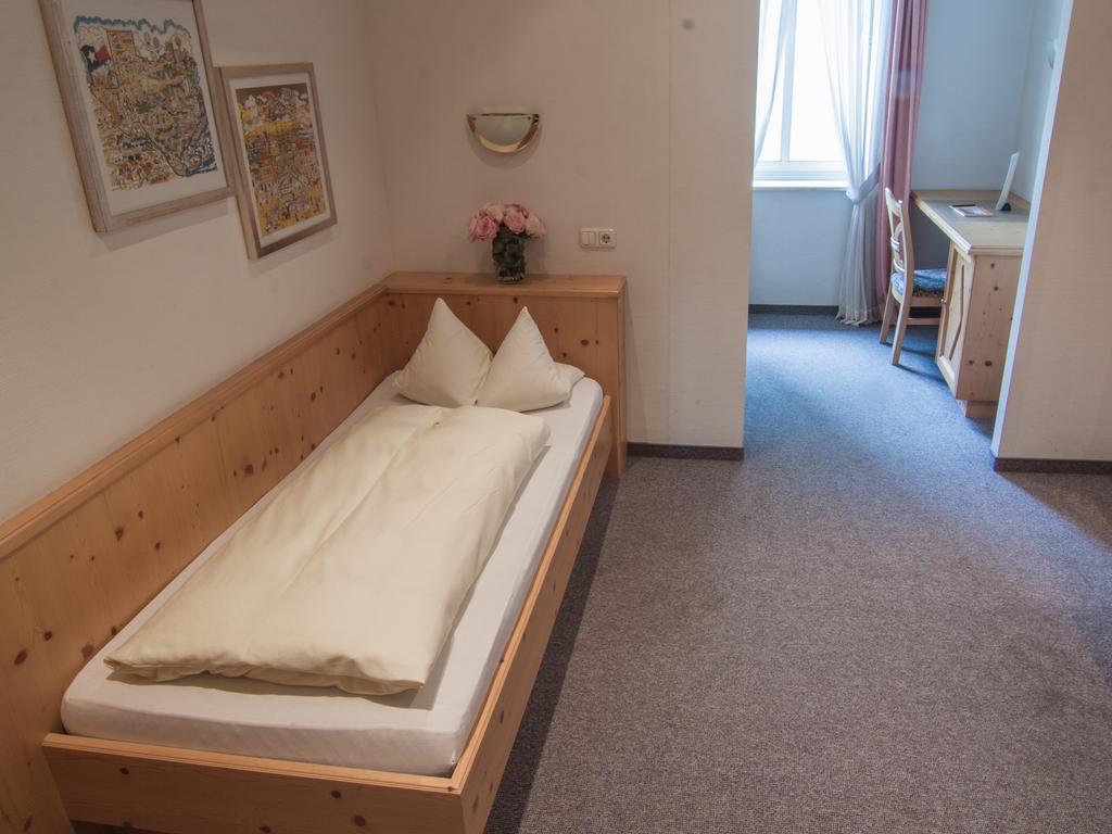 Hotel Hartmann Fuerstenfeldbruck Room photo